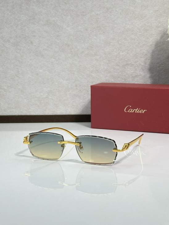 Picture of Cartier Sunglasses _SKUfw77894697fw